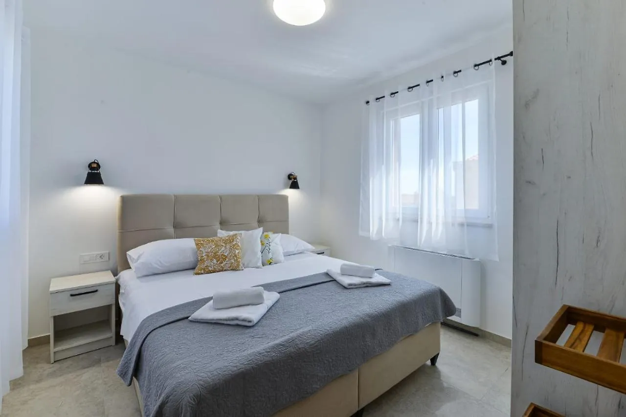 Romantic Villa With Pool, And Whirpool, Sauna, Near Sandy Beach - By Traveler Tourist Agency Krk Id 2379 Bedroom 3 Privlaka  0*, Privlaka (Zadar) Croatia