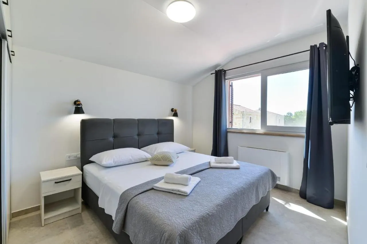 Romantic Villa With Pool, And Whirpool, Sauna, Near Sandy Beach - By Traveler Tourist Agency Krk Id 2379 Bedroom 3 Privlaka  Croatia