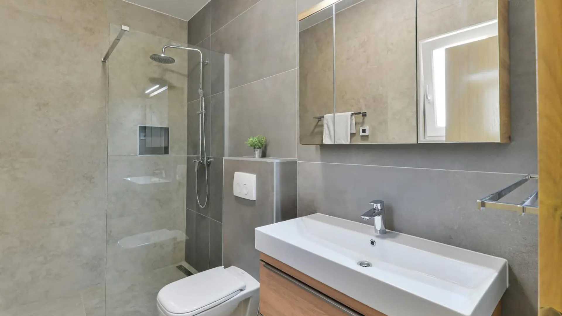 Romantic Villa With Pool, And Whirpool, Sauna, Near Sandy Beach - By Traveler Tourist Agency Krk Id 2379 Bedroom 3 Privlaka   Privlaka (Zadar)